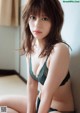 Aya Yoshizaki 吉崎綾, Weekly Playboy 2021 No.46 (週刊プレイボーイ 2021年46号) P5 No.b84590 Image No. 5